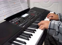 电子琴伴奏最简单方法 电子琴保养方法